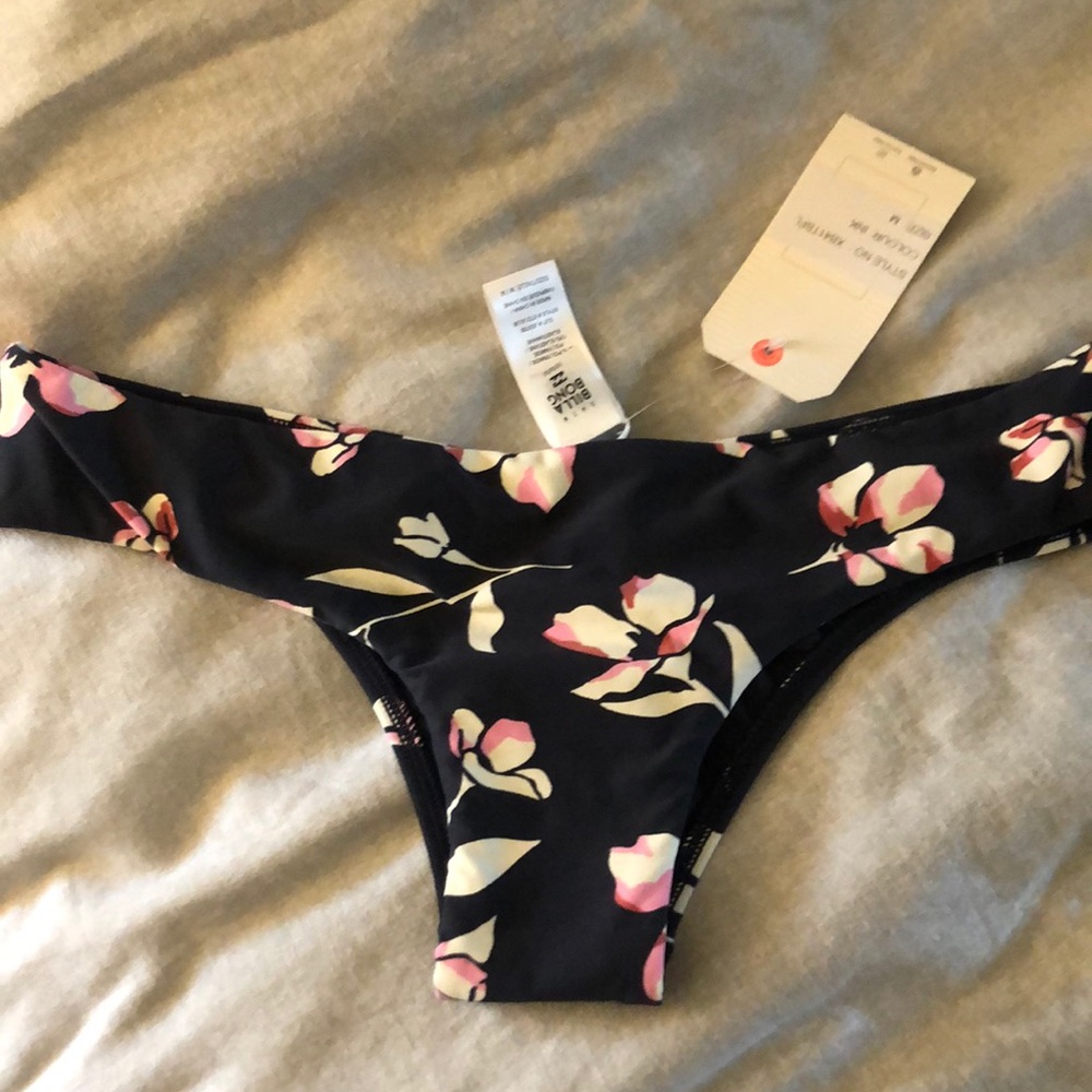 Billabong  bikini bottom medium